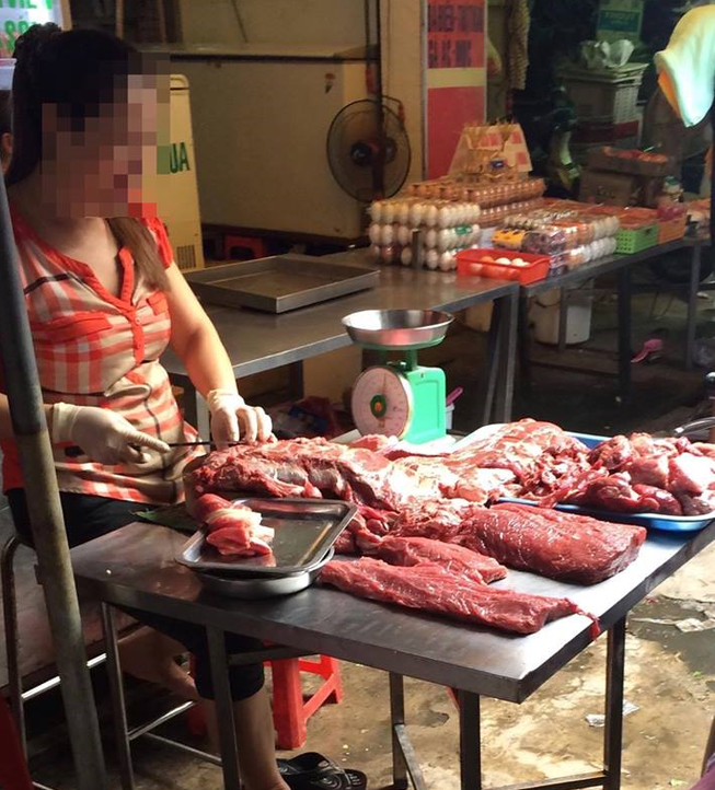 Những thói quen sai lầm của các bà nội trợ khi mua thịt
