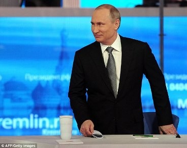 'Nếu Poroshenko và Erdogan sắp chết đuối, ông Putin sẽ cứu ai?'