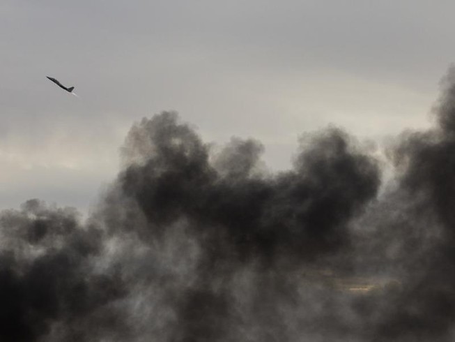 SOHR: Israel không kích Syria, ít nhất 23 binh sĩ thiệt mạng