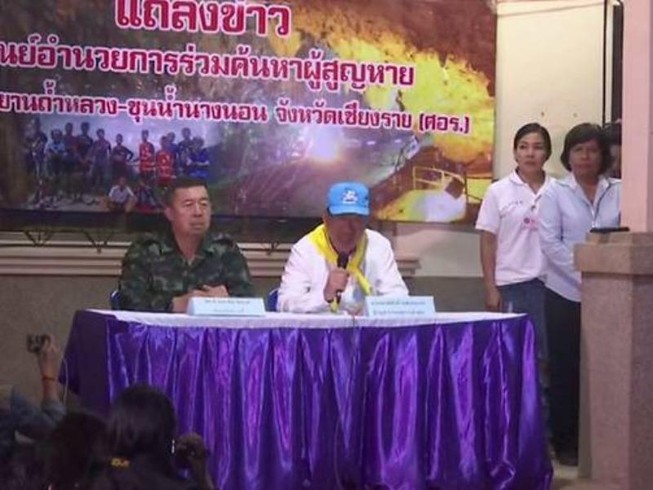 Tạm dừng chiến dịch giải cứu đội bóng Thái Lan do hết bình oxy