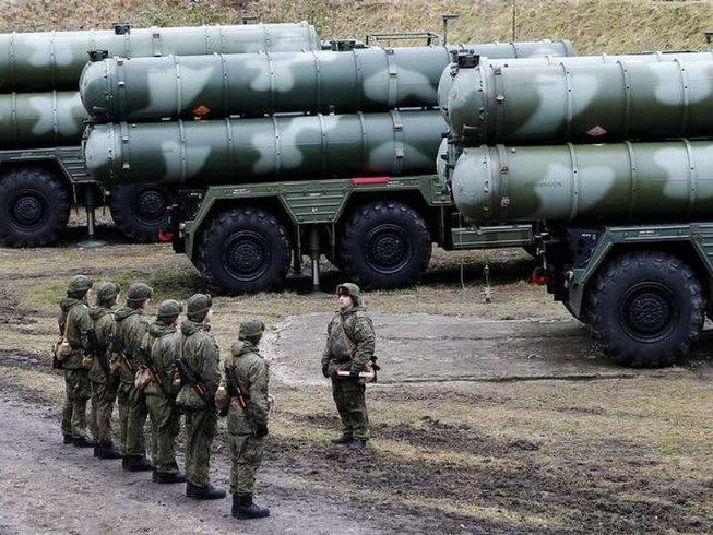 Nga sẽ đền Trung Quốc số tên lửa S-400 bị bão phá hỏng