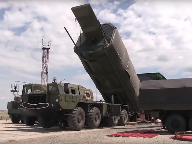 Nga 'khoe' tên lửa siêu thanh Avangard với thanh sát viên Mỹ