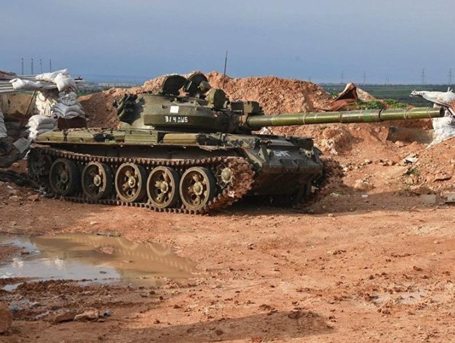Video: Tên lửa Mỹ bắn trúng xe tăng T-62 của Nga phát nổ