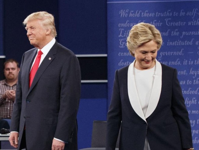 Ông Trump: Chẳng ai thích bà Hillary Clinton cả