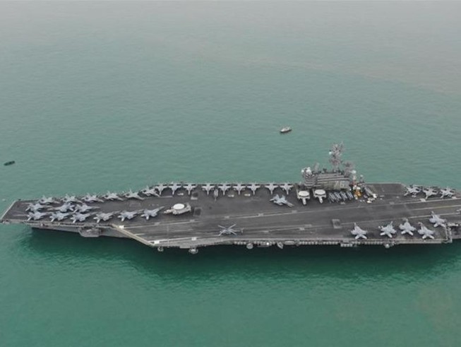 Tàu sân bay USS Ronald Reagan của Mỹ.