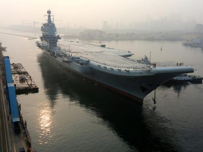'Tàu sân bay Trung Quốc không thể dọa tàu sân bay Mỹ'