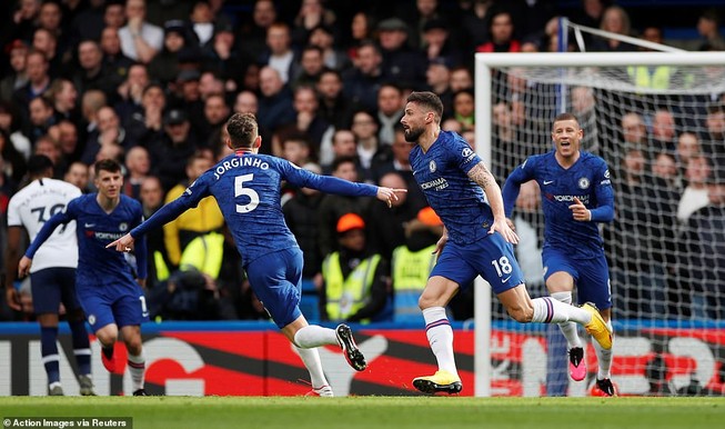 Đánh bại Tottenham trên sân nhà, Chelsea giữ chắc vị trí thứ 4