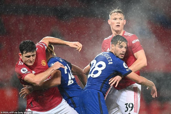 Tuchel bước vào tháng ngày khó khăn tại Chelsea