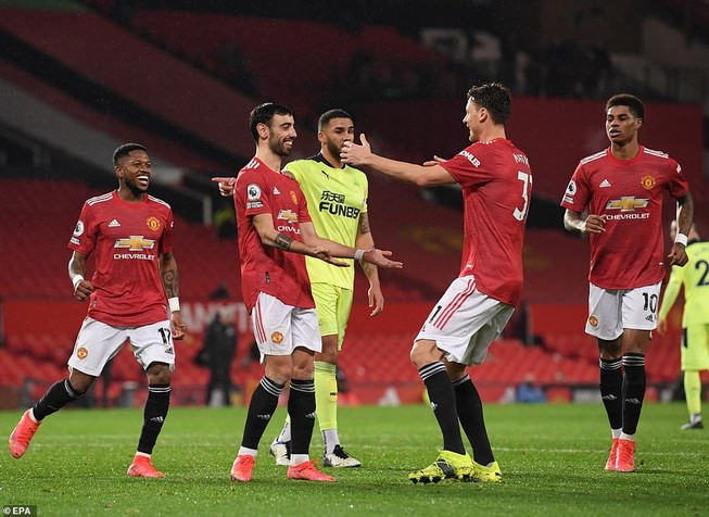 MU thắng lớn Newcastle tại Old Trafford