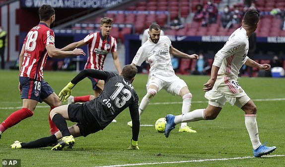 Derby Madrid chia điểm, cuộc đua vô địch La Liga hấp dẫn
