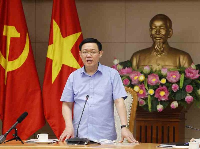 Phó Thủ tướng: Sớm nghiên cứu giảm thuế xăng sinh học