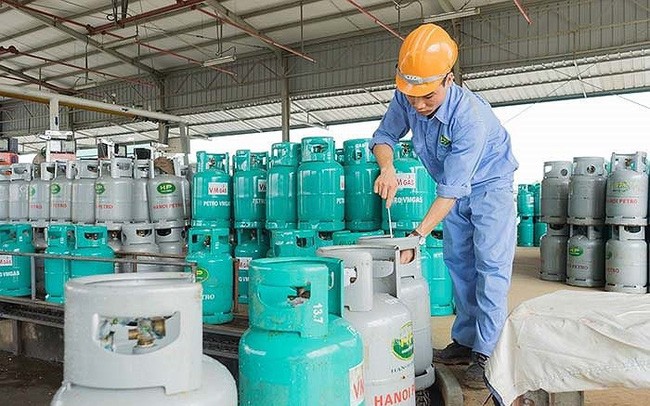 Lạ: Quy định kinh doanh gas gây… ùn tắc giao thông