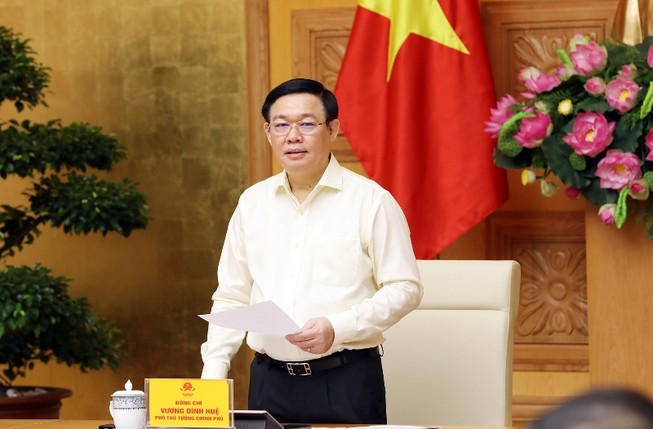 Phó Thủ tướng: Công khai chi phí giá điện trong tháng 11