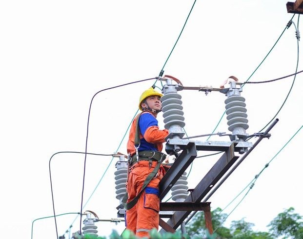 Việt Nam sẽ tăng nhập khẩu điện từ Lào, Trung Quốc