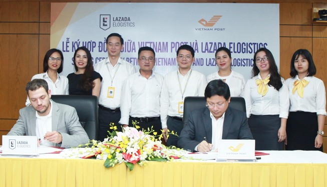 Lazada eLogistics kí hợp tác với Bưu điện Việt Nam