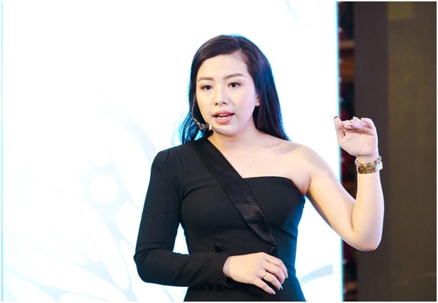 “Đẹp’s Night - Lấp lánh kiêu sa”: Dạ hội phù hoa cùng DeAura