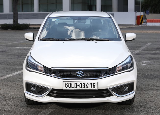 Suzuki Ciaz mới, xe sedan cho doanh nhân cần xây dựng hình ảnh