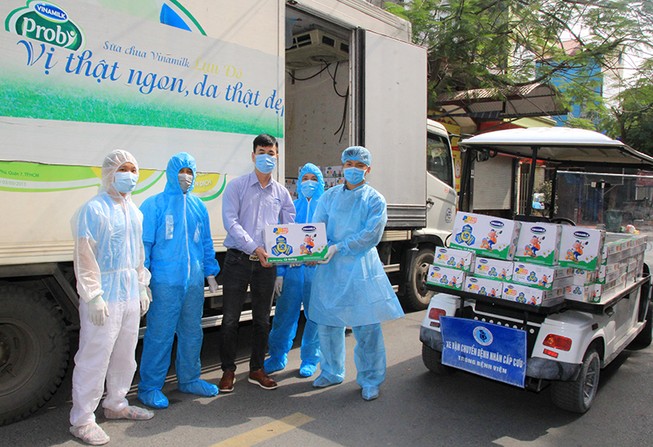 Vinamilk hỗ trợ 45.000 hộp sữa cho trẻ em đang cách ly