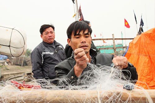 Hỗ trợ ngư dân vươn khơi đến Hoàng Sa, Trường Sa