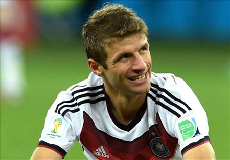 Messi hay Muller - Ai nâng Cúp vàng?