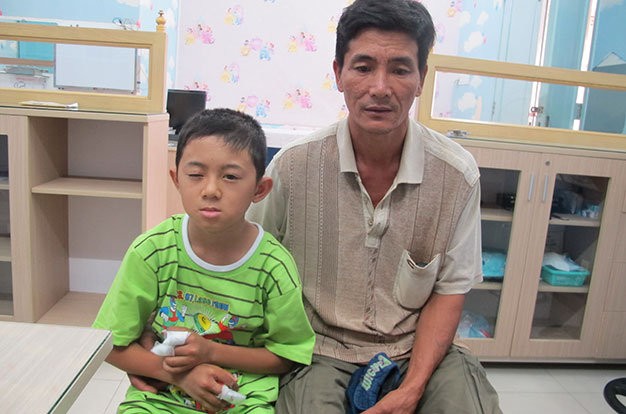 Khám nghiệm hiện trường nổ đồ chơi, trẻ 11 tuổi bị thương