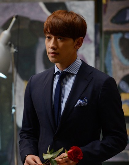 Rain phủ nhận lộ ảnh nóng từ điện thoại của Kim Tae Hee