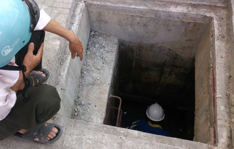Kỷ luật 6 cán bộ, công nhân vụ người khiếm thị lọt cống