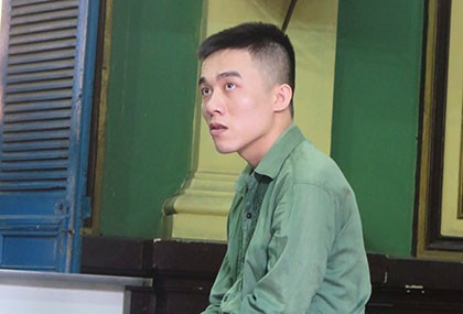 Bị đâm chết do kỳ kèo tiền boa, đánh tiếp viên
