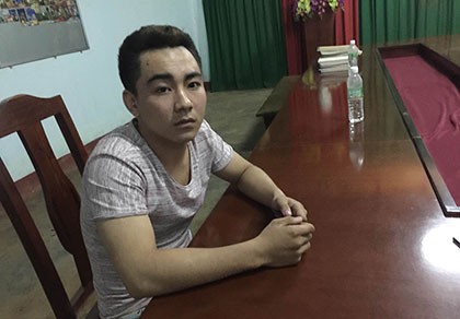 Bắt 1 nghi can ném đá xe khách trên quốc lộ 14