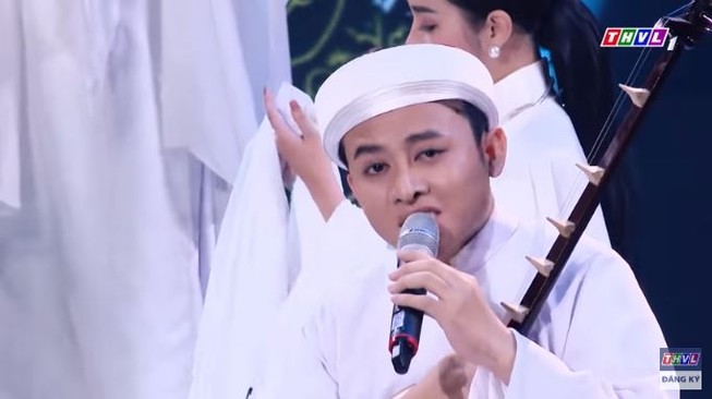 Henry Ngọc Thạch là ai khiến danh ca Thái Châu khen hết lời