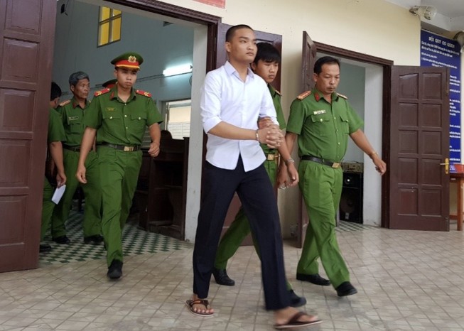 Thiếu niên 17 tuổi phạm tội kinh hoàng với thiếu nữ