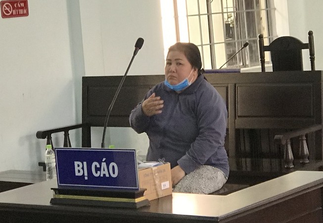 Thuê xe ôm chở đến chợ Thủ Đức trộm đồ
