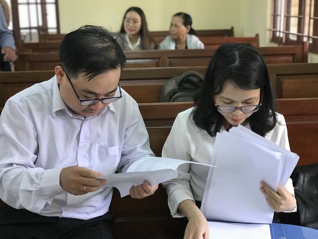 Thầy cho trò diễn 'cảnh nóng': Sở GD&ĐT có văn bản trả lời tòa