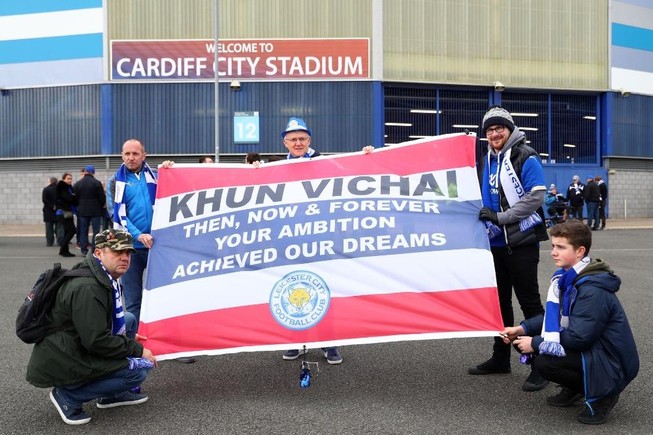 Chiến thắng gây xúc động Leicester dành cho chủ tịch Vichai