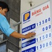 Xăng tăng giá 1.000 đồng/lít: Doanh nghiệp vẫn kêu lỗ