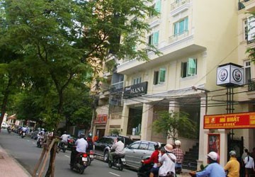 Quận 1, TP.HCM: Kiên quyết cắt ngọn 4 nhà xây lố tầng