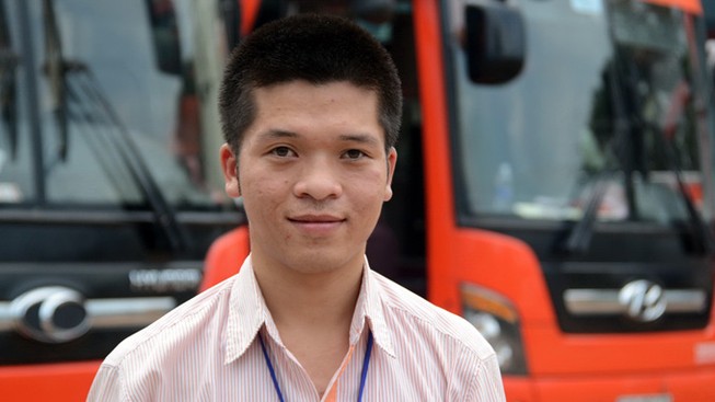 Phụ xe trả lại tài sản gần 700 triệu đồng cho khách
