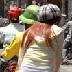 Mũ bảo hiểm “cách điệu”: Biết đâu là đạt chuẩn?