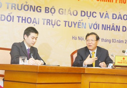 Bộ trưởng Phạm Vũ Luận: Sẽ lắng nghe ý kiến học sinh khi đổi SGK