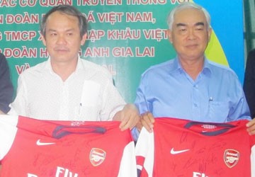 Ông bầu Đoàn Nguyên Đức: “Chủ tịch phải có tâm, có tài và có tiền”