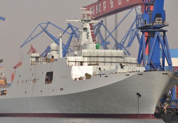 Chiến hạm lớn nhất Trung Quốc hạ thủy