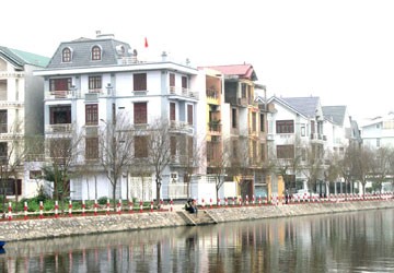 Nhà đất vẫn còn bị làm giá