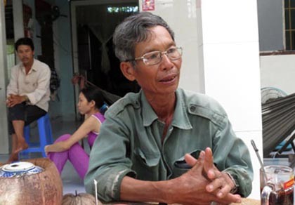 Trúng số bạc tỷ, ông thợ hồ khao cả làng