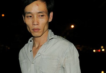 Giấu súng ngắn trên xế hộp Mercedes