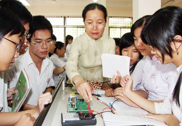 Đổi mới giáo dục: Đừng làm kiểu “chữa cháy”!