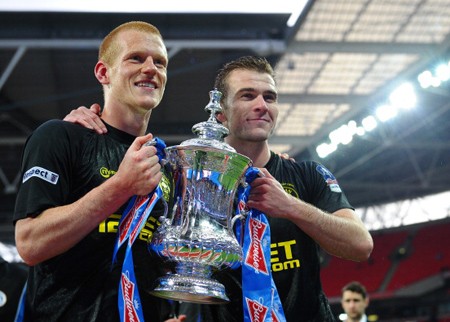Man City đau đớn nhìn Wigan nhận cúp FA