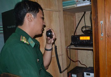 Tàu Trung Quốc lại ngang ngược uy hiếp tàu cá Việt Nam
