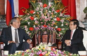 Việt Nam coi trọng quan hệ hợp tác với Liên bang Nga