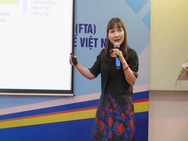 Giới trẻ đổ xô chọn ngành kinh tế quá nhiều