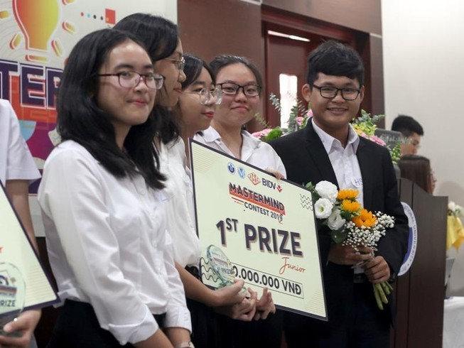 Thu gom rác và tái chế bã mía giành giải nhất ý tưởng sáng tạo
